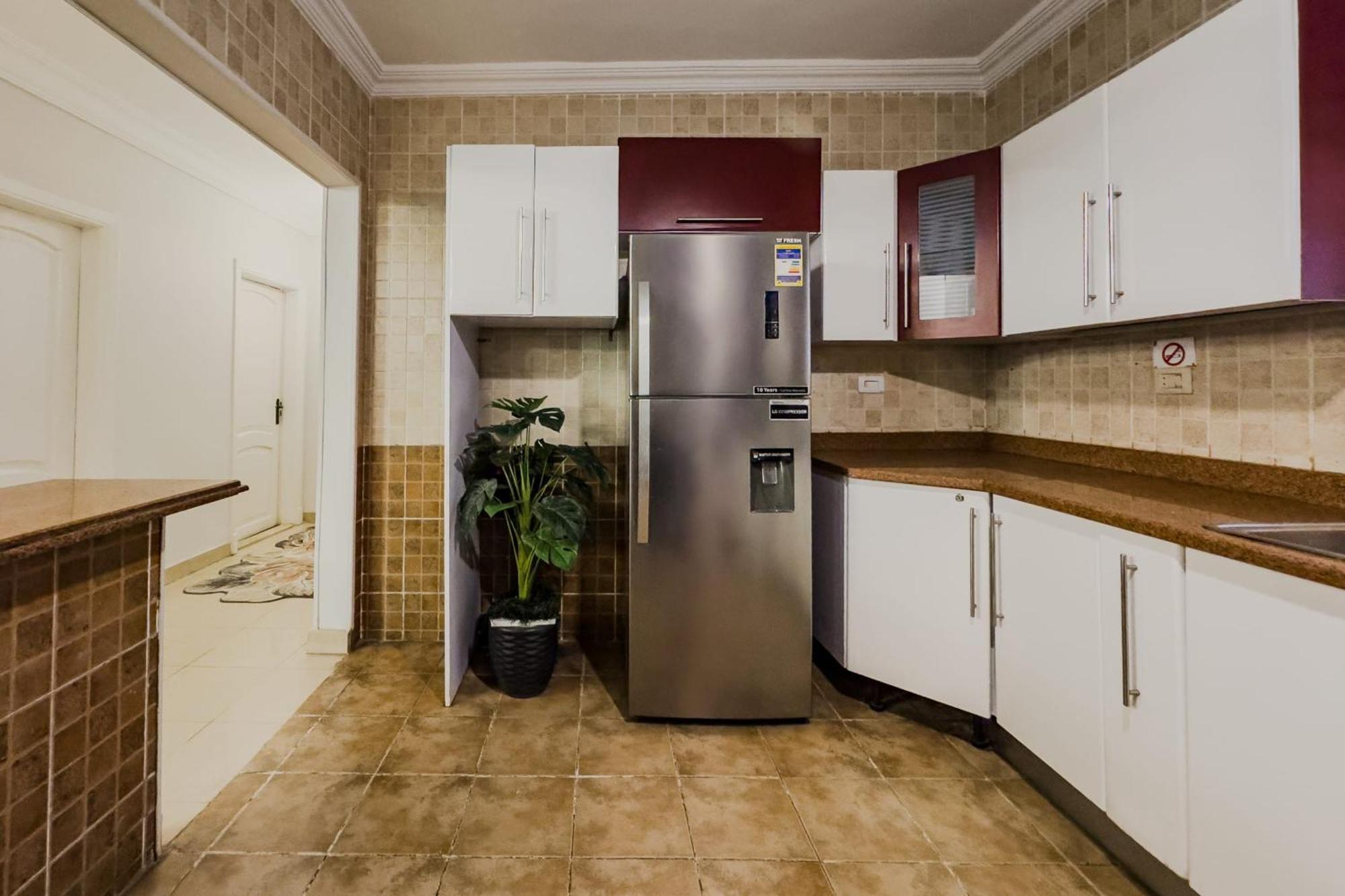 Distinct & Decent 2 Bdr Apt Steps From Nightlife And Airport ไคโร ภายนอก รูปภาพ